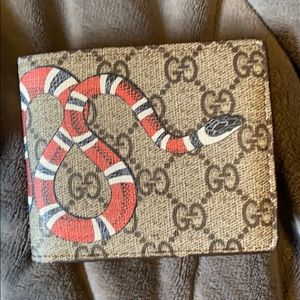 Gucci wallet